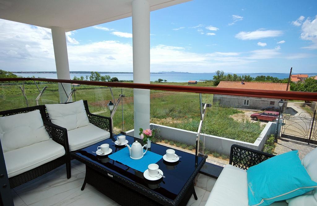 Apartments Victoria Privlaka 部屋 写真
