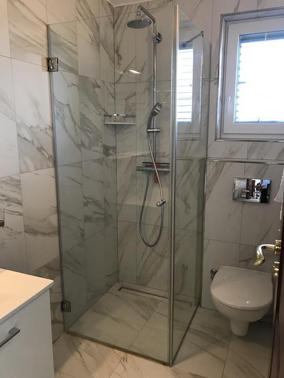 Apartments Victoria Privlaka プリヴラカ エクステリア 写真