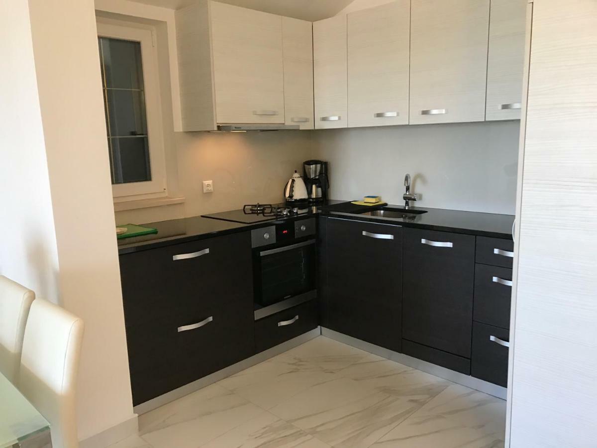 Apartments Victoria Privlaka プリヴラカ エクステリア 写真